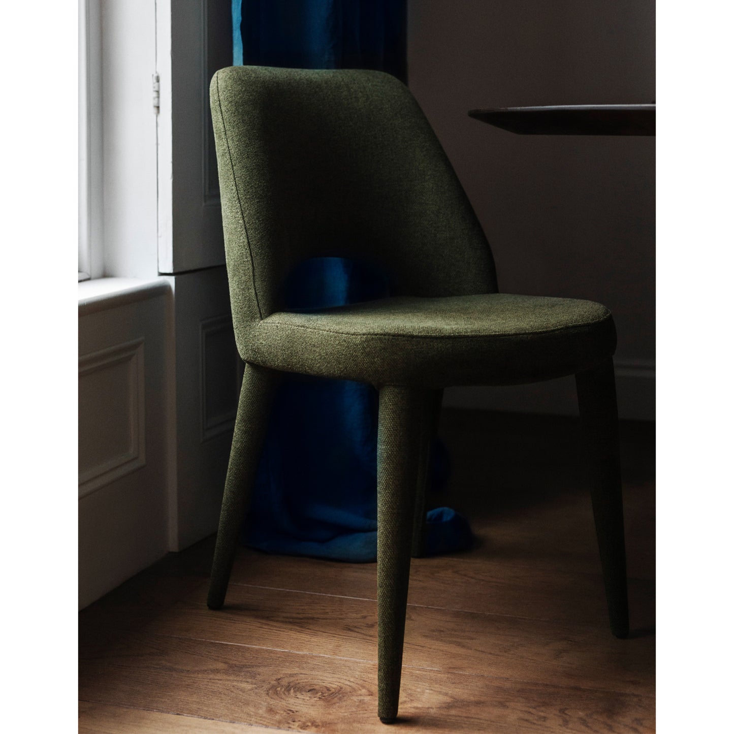 Dining Chair / leaf